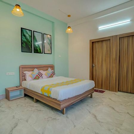 Oyo 79233 Hotel Hive Stays Kochi Ngoại thất bức ảnh
