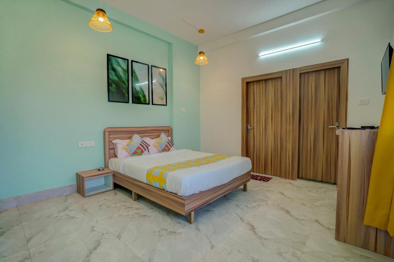 Oyo 79233 Hotel Hive Stays Kochi Ngoại thất bức ảnh