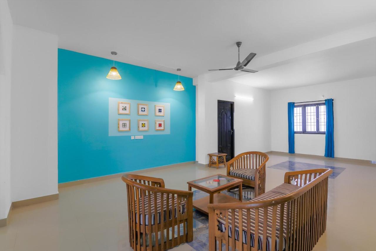 Oyo 79233 Hotel Hive Stays Kochi Ngoại thất bức ảnh