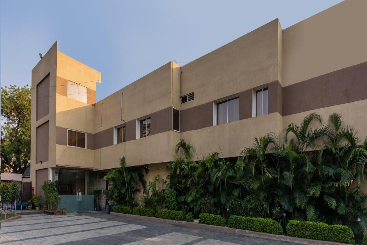Oyo 79233 Hotel Hive Stays Kochi Ngoại thất bức ảnh